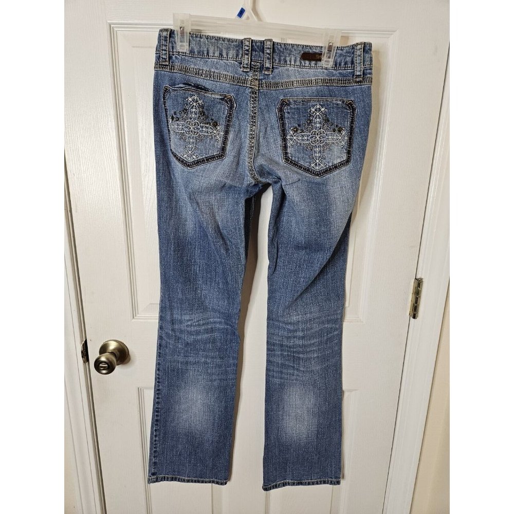 Rock 47 Wrangler Ultra Low Rise bootcut Jeans Womens   28x32 Cross Embroidered